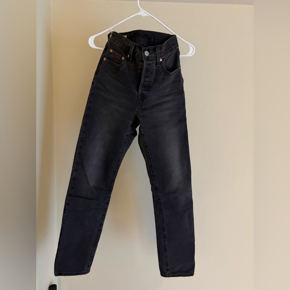 Levi’s Women’s 501 original fit - black jeans 24W x 32L